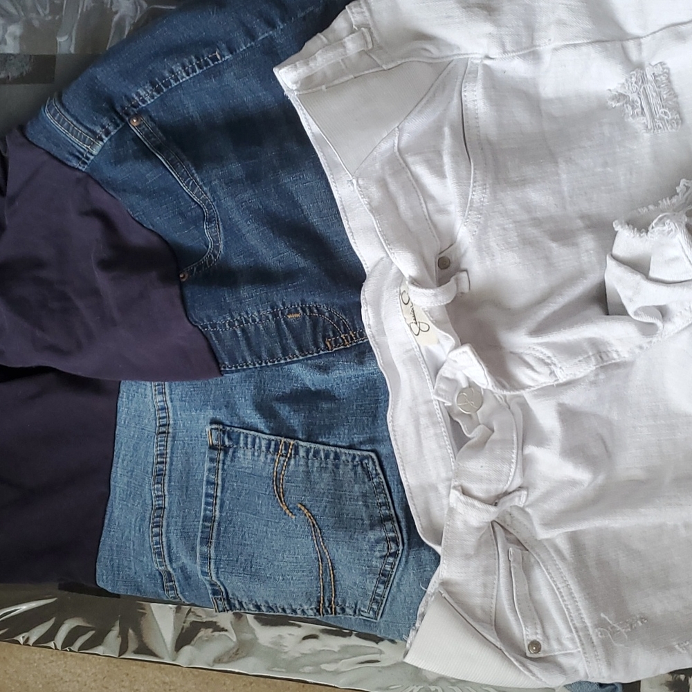 Maternity Shorts Lot